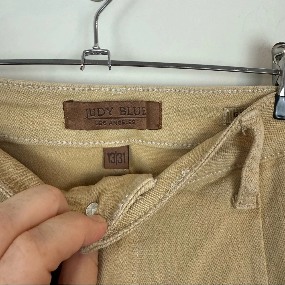 Judy Blue Cargo Khaki Straight Leg Pants Sz 31